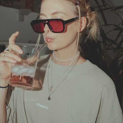 cheers · Oversized Unisex Shirt · steingrau